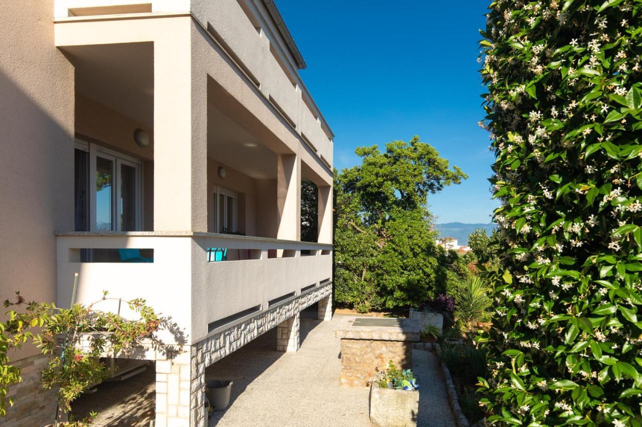 Villa Nina Baska Exterior photo